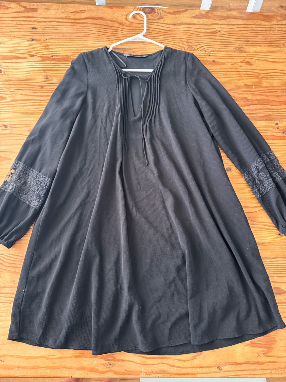 Zara Women’s long sleeve black dress